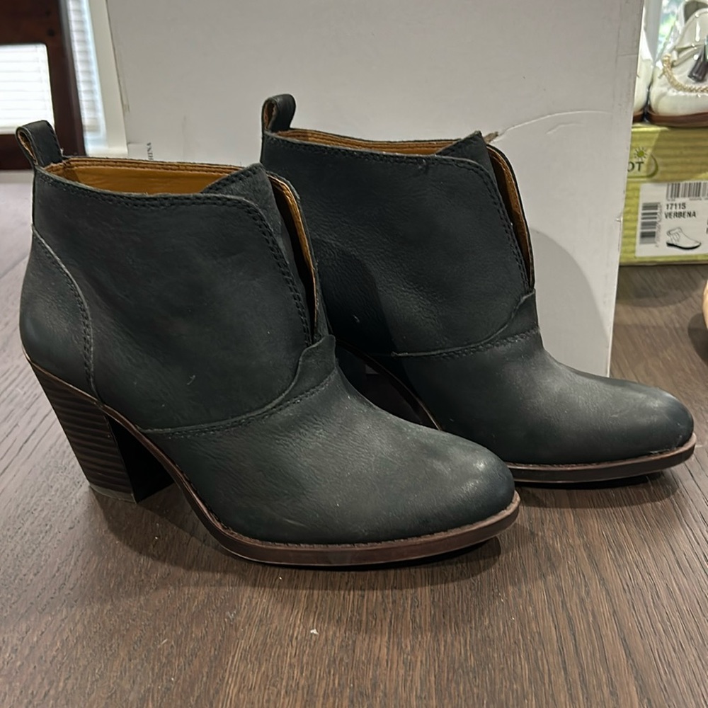 Lucky Brand black booties